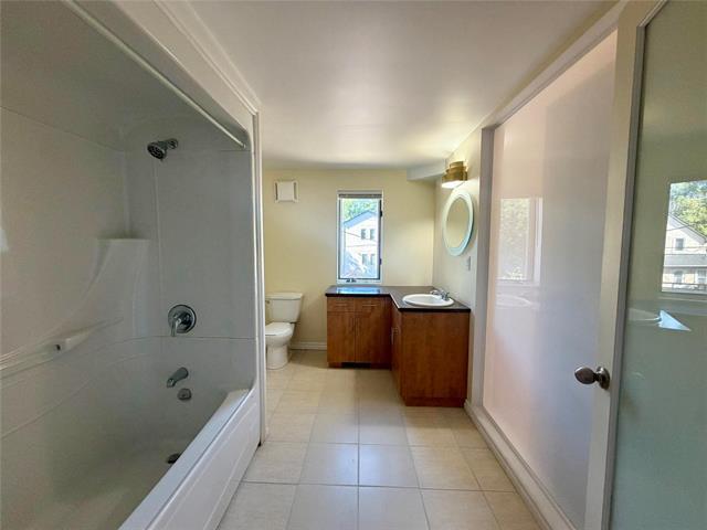 562 Beverley St, Winnipeg, MB
