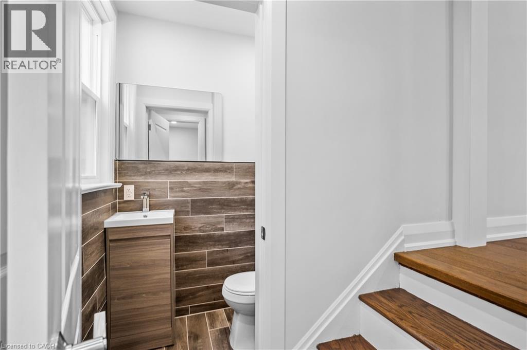 Main floor powder room - 723 Hager Avenue, Burlington, ON