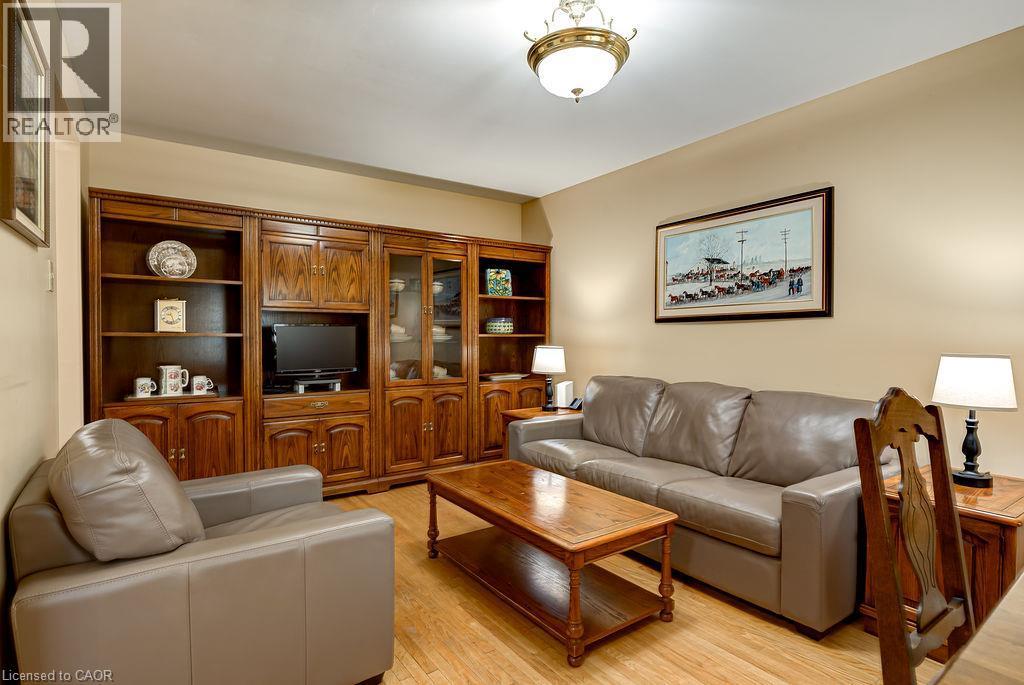 210 Shelley Drive, Kitchener, ON