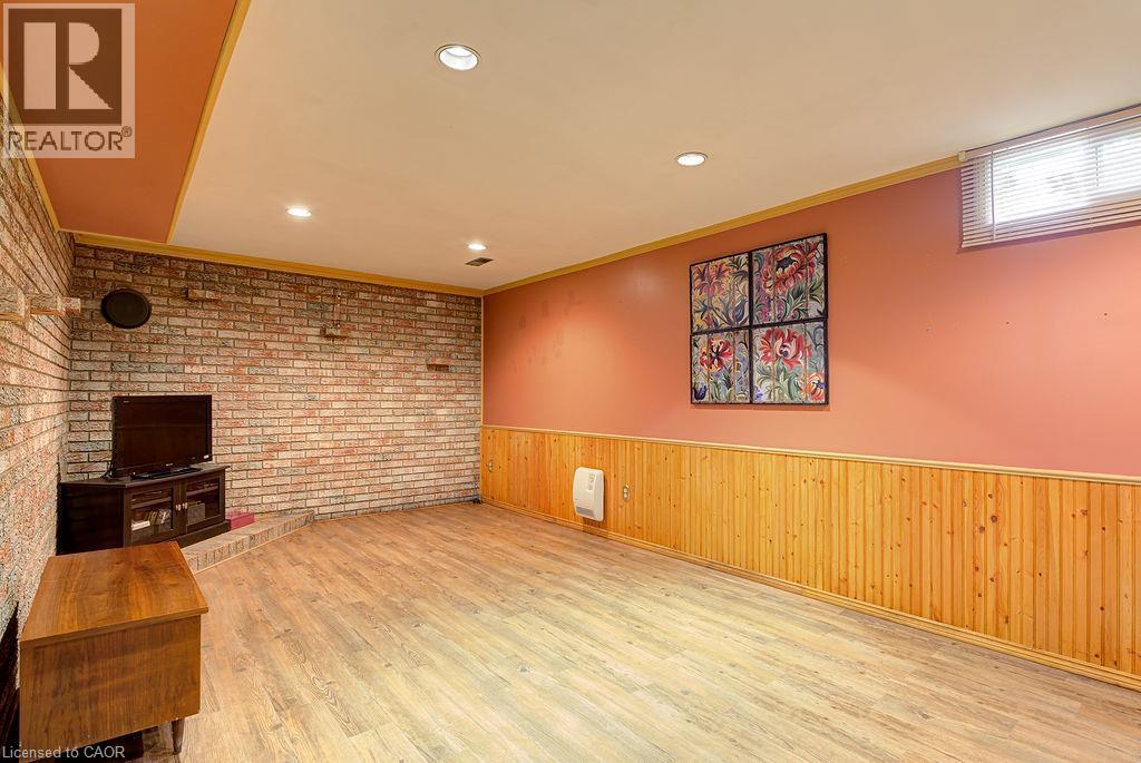 210 Shelley Drive, Kitchener, ON