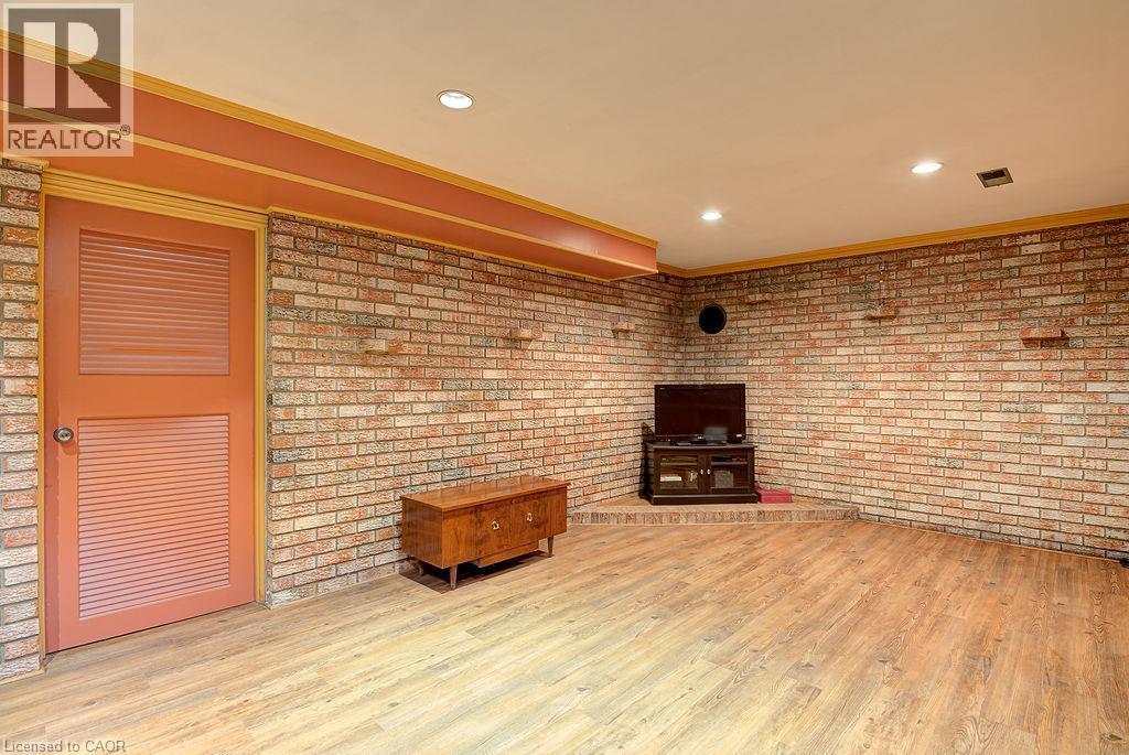 210 Shelley Drive, Kitchener, ON