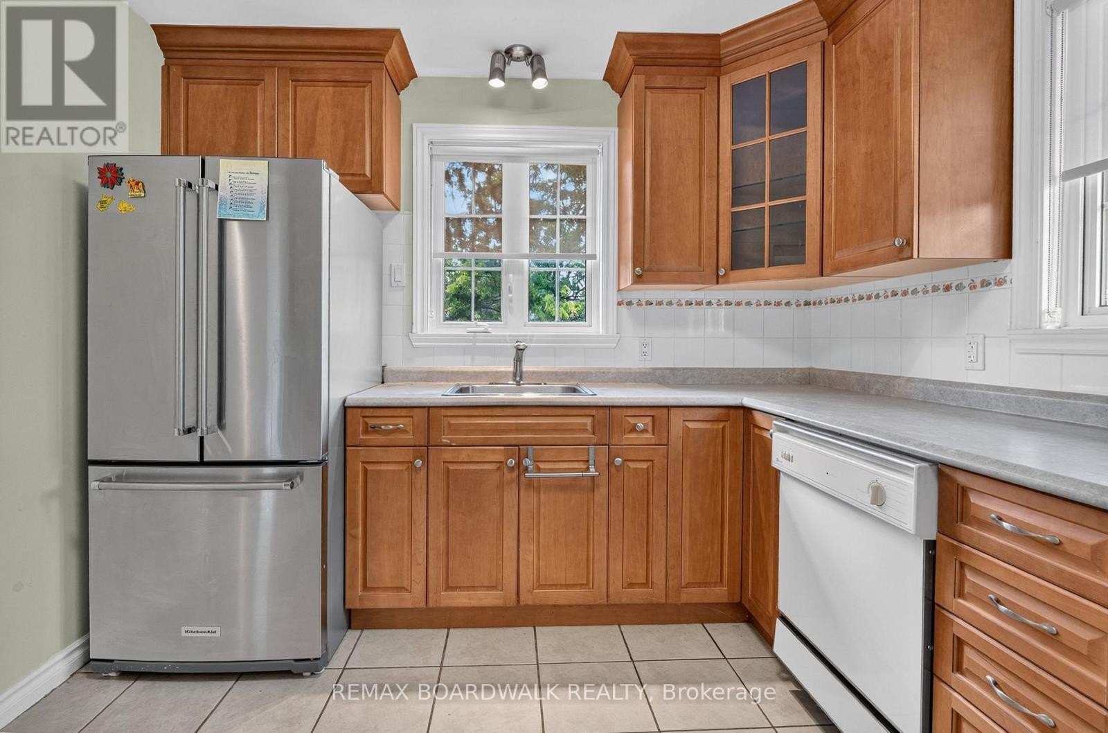 583 Donald Street, Ottawa, ON
