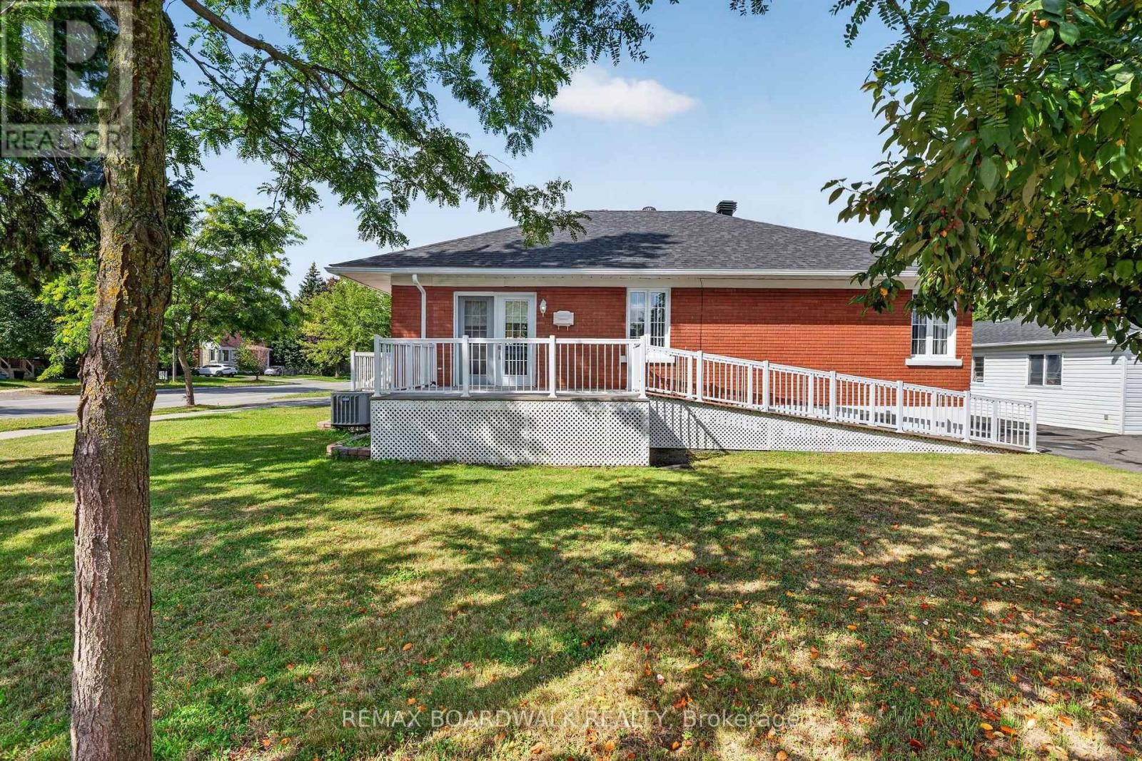 583 Donald Street, Ottawa, ON
