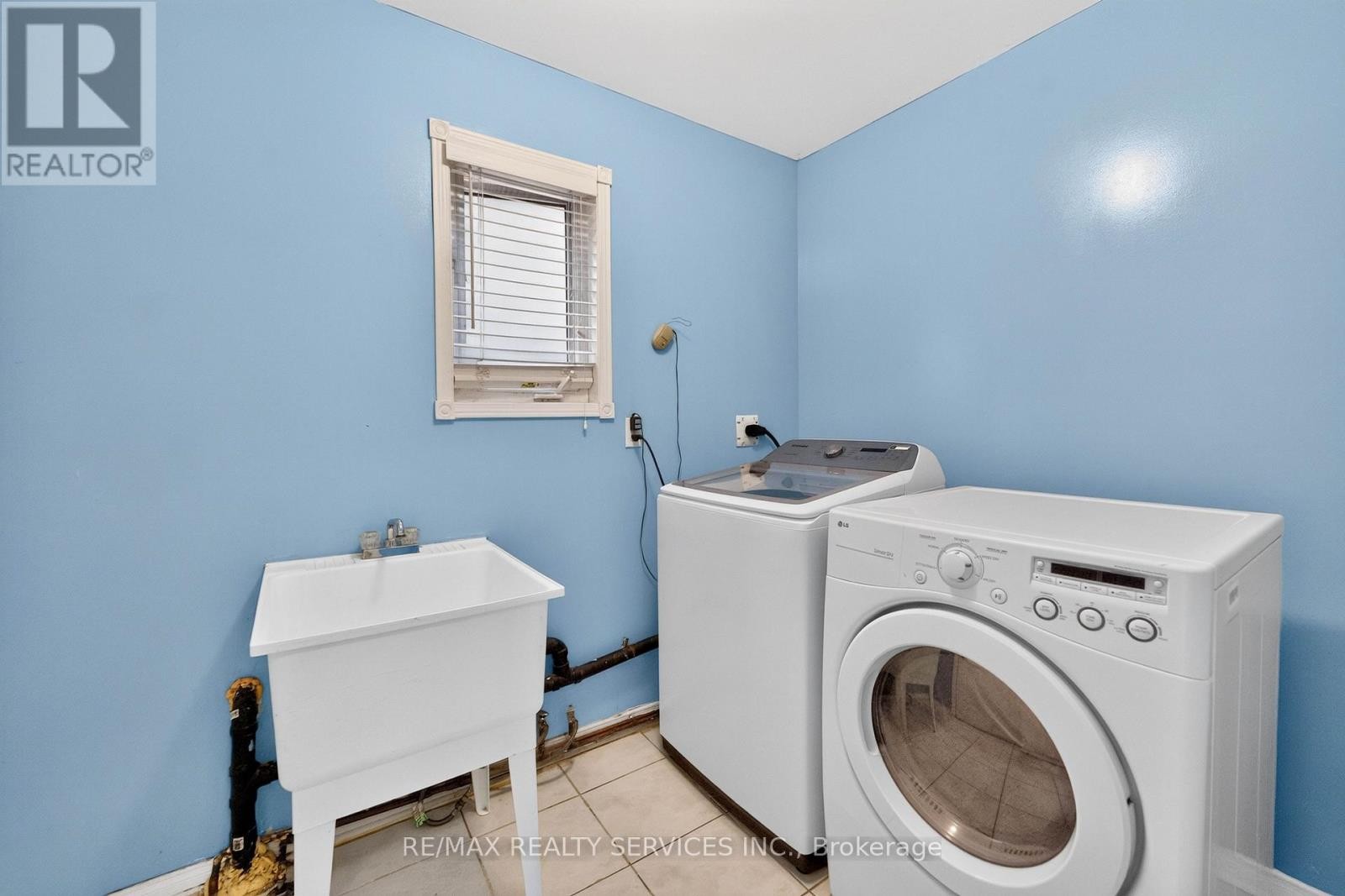 703 Twain Avenue, Mississauga, ON