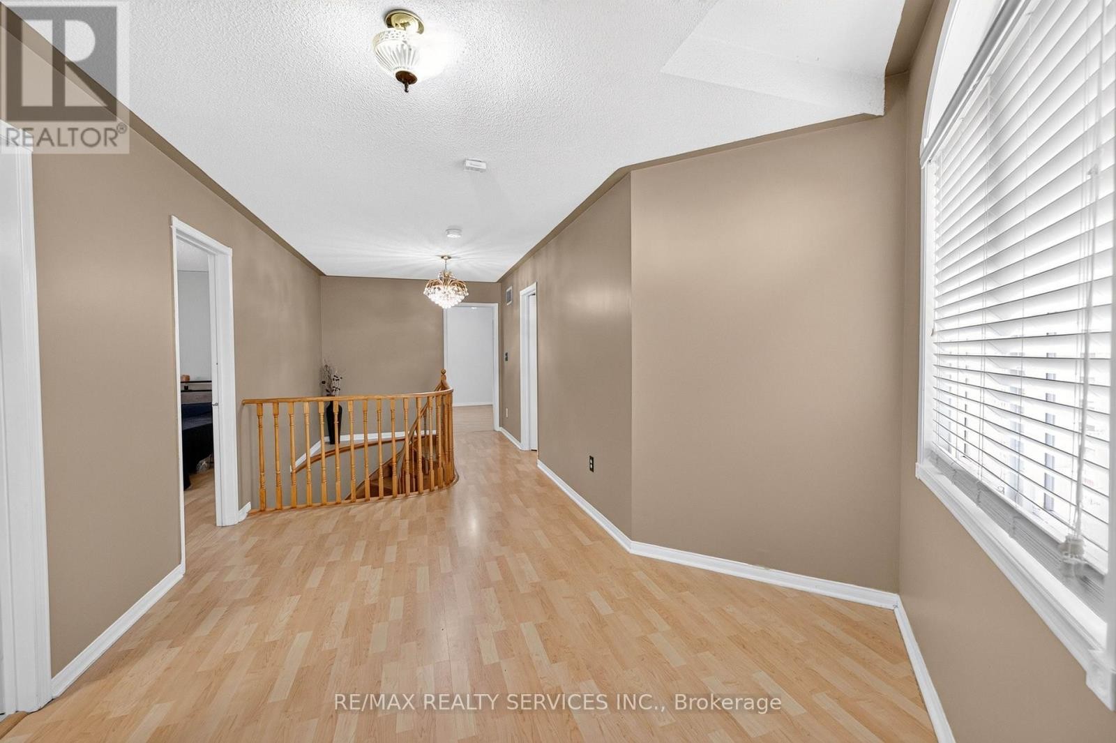 703 Twain Avenue, Mississauga, ON