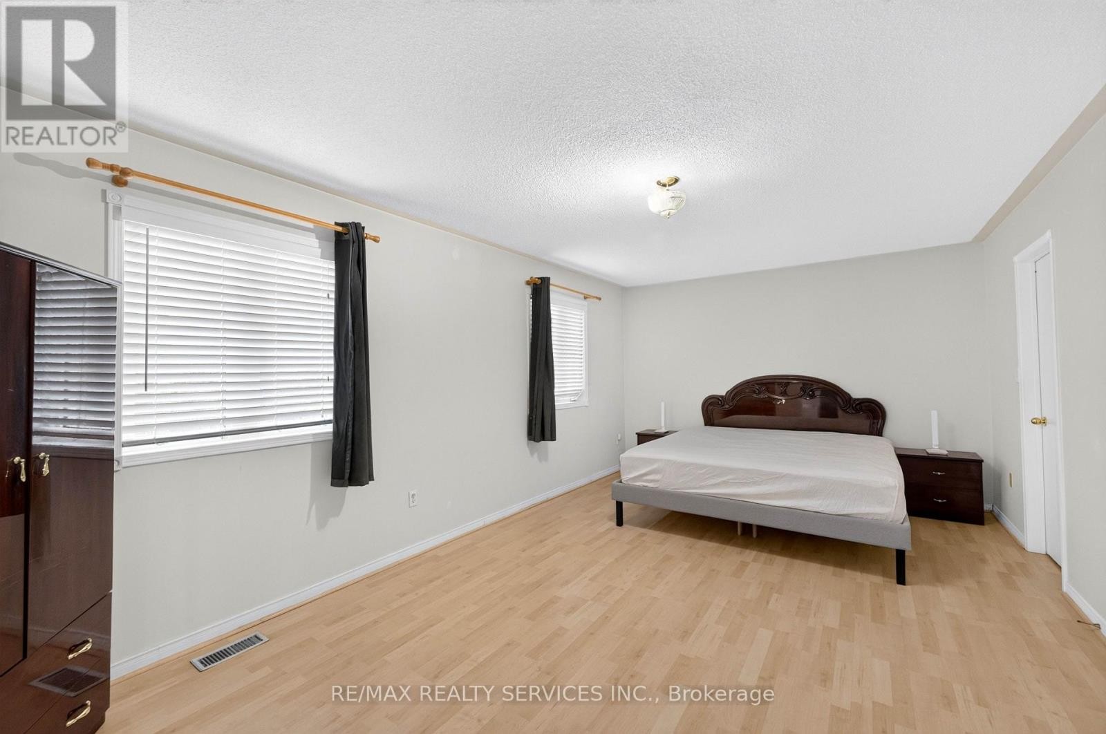 703 Twain Avenue, Mississauga, ON
