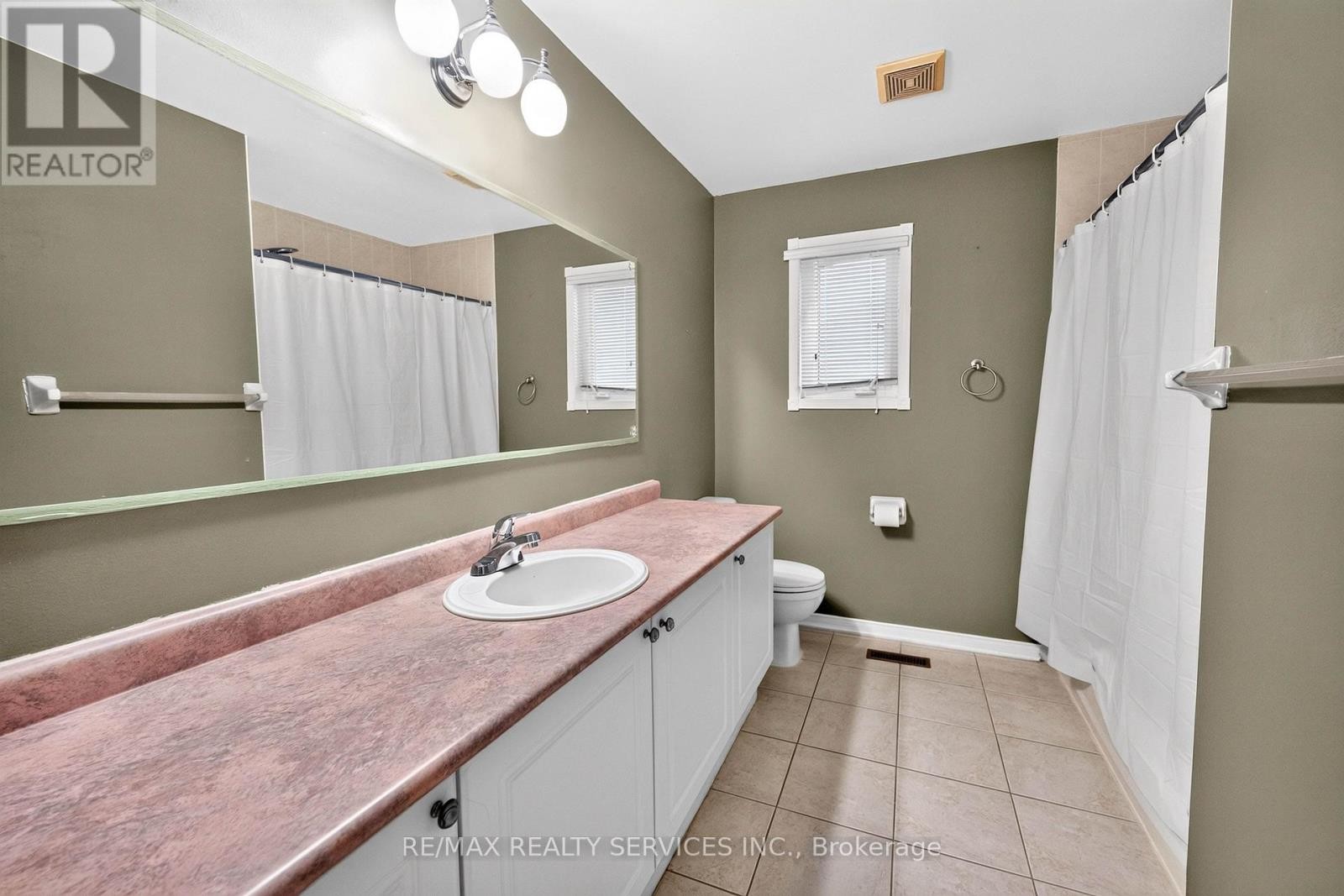 703 Twain Avenue, Mississauga, ON