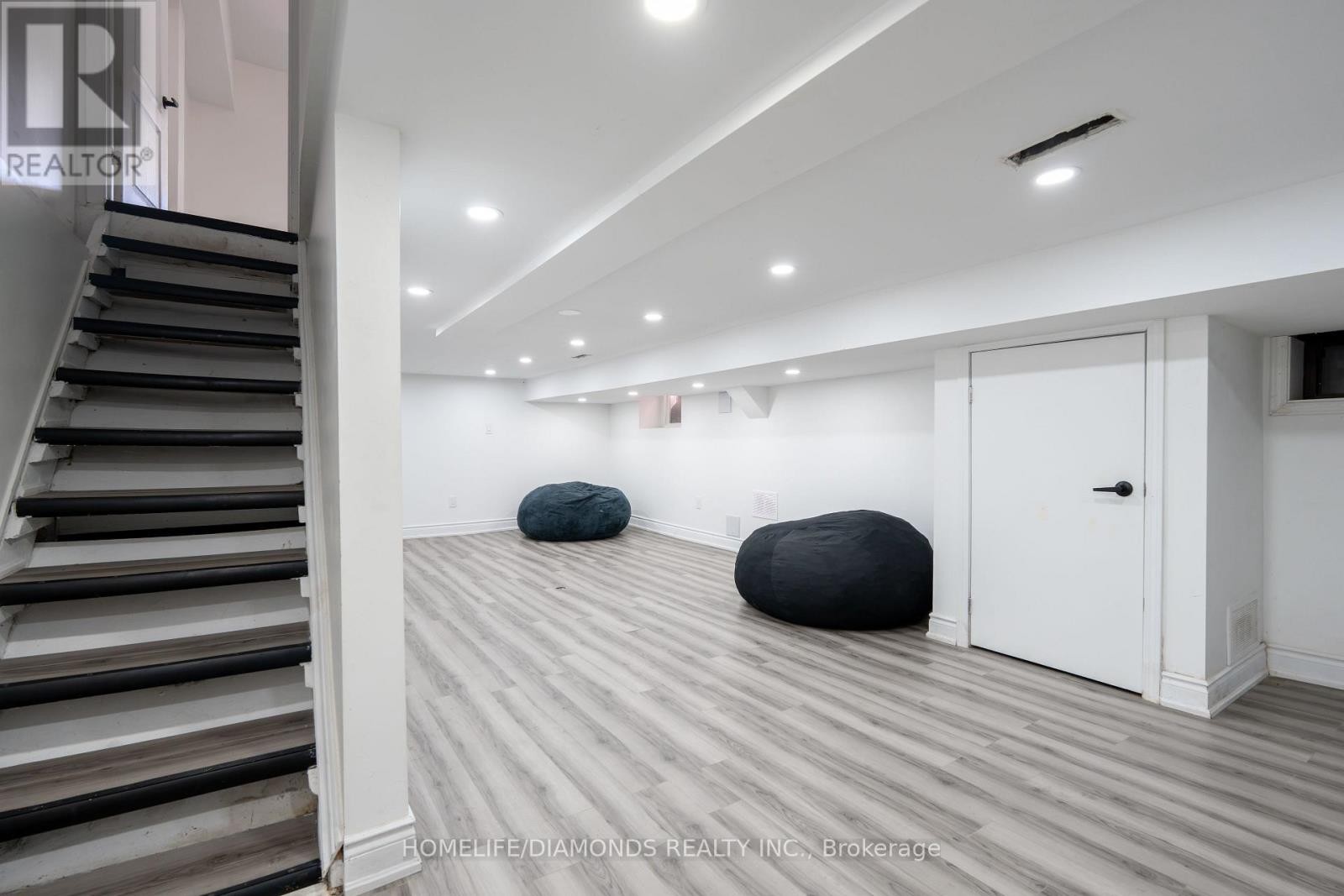 20 Somerset Avenue, Hamilton, ON