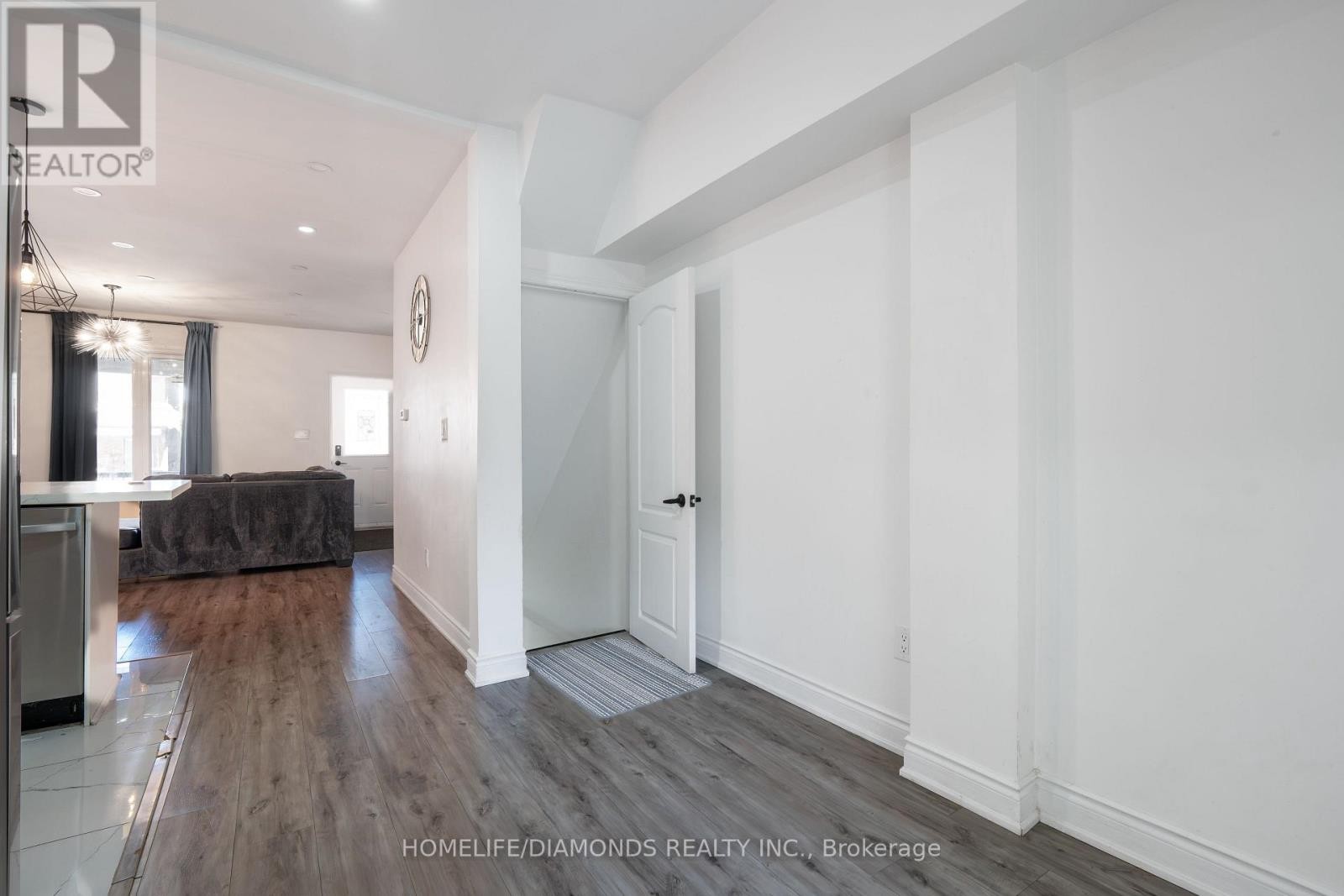 20 Somerset Avenue, Hamilton, ON