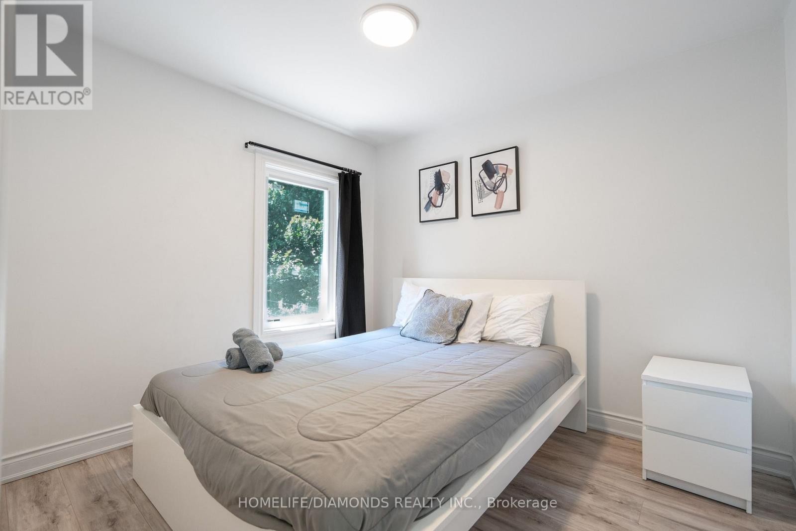 20 Somerset Avenue, Hamilton, ON