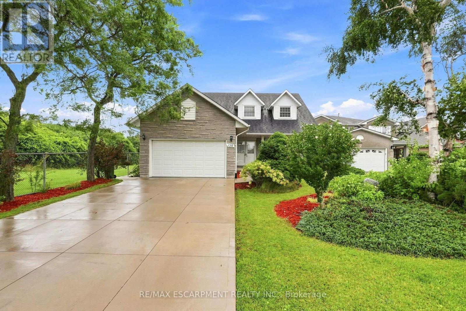 158 Rushdale Drive, Hamilton, ON