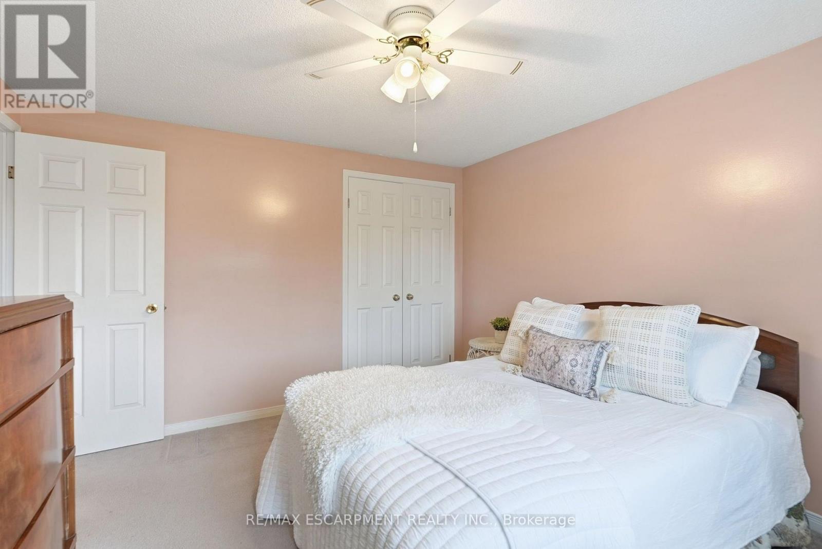 158 Rushdale Drive, Hamilton, ON