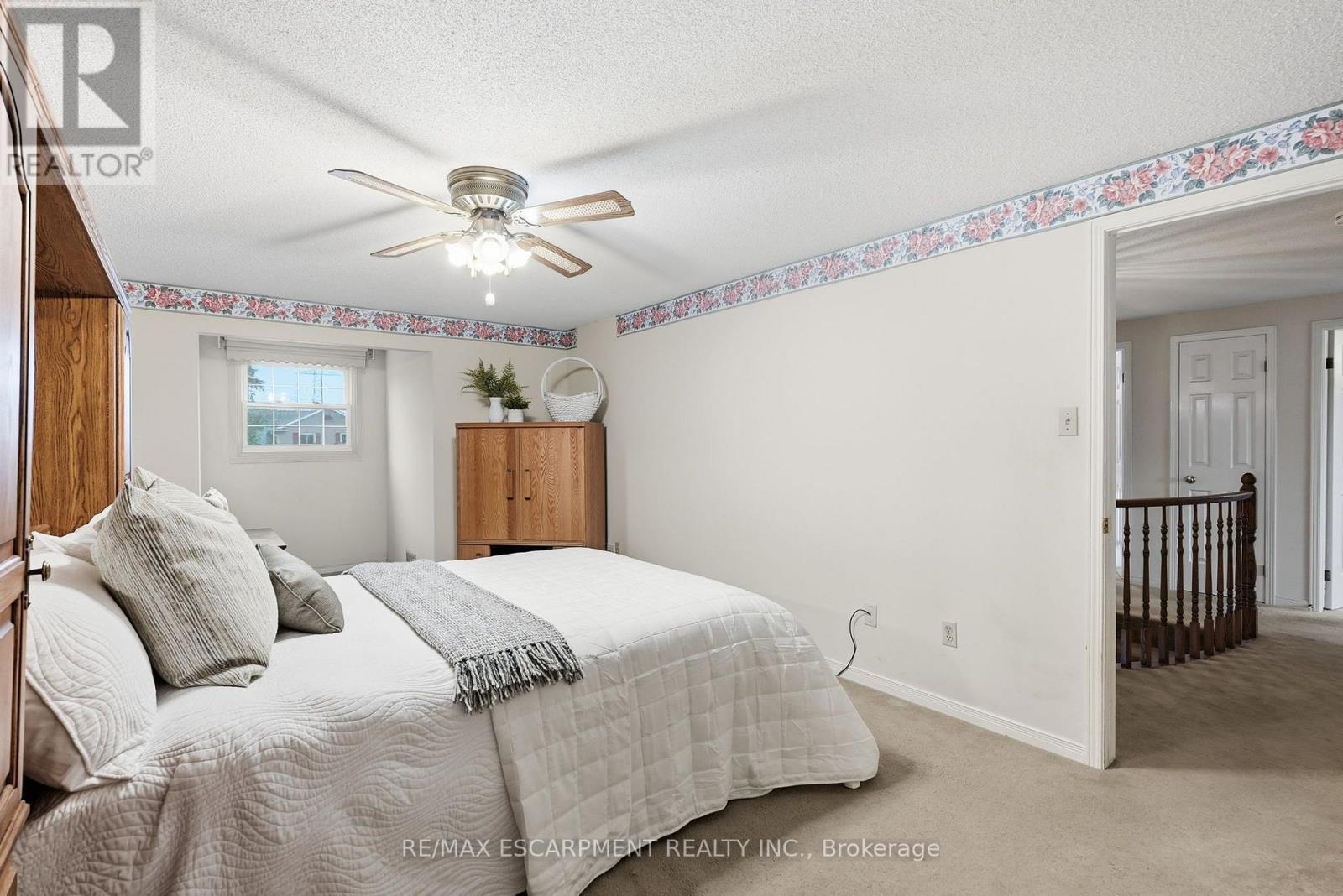 158 Rushdale Drive, Hamilton, ON