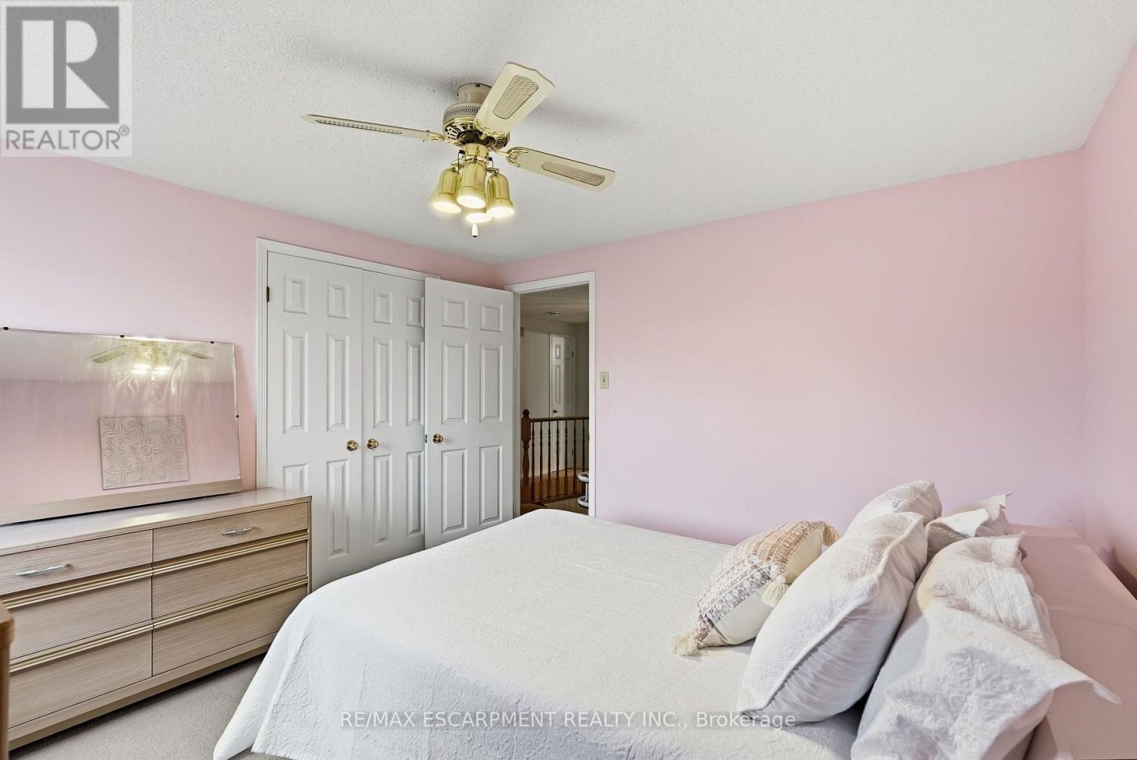 158 Rushdale Drive, Hamilton, ON