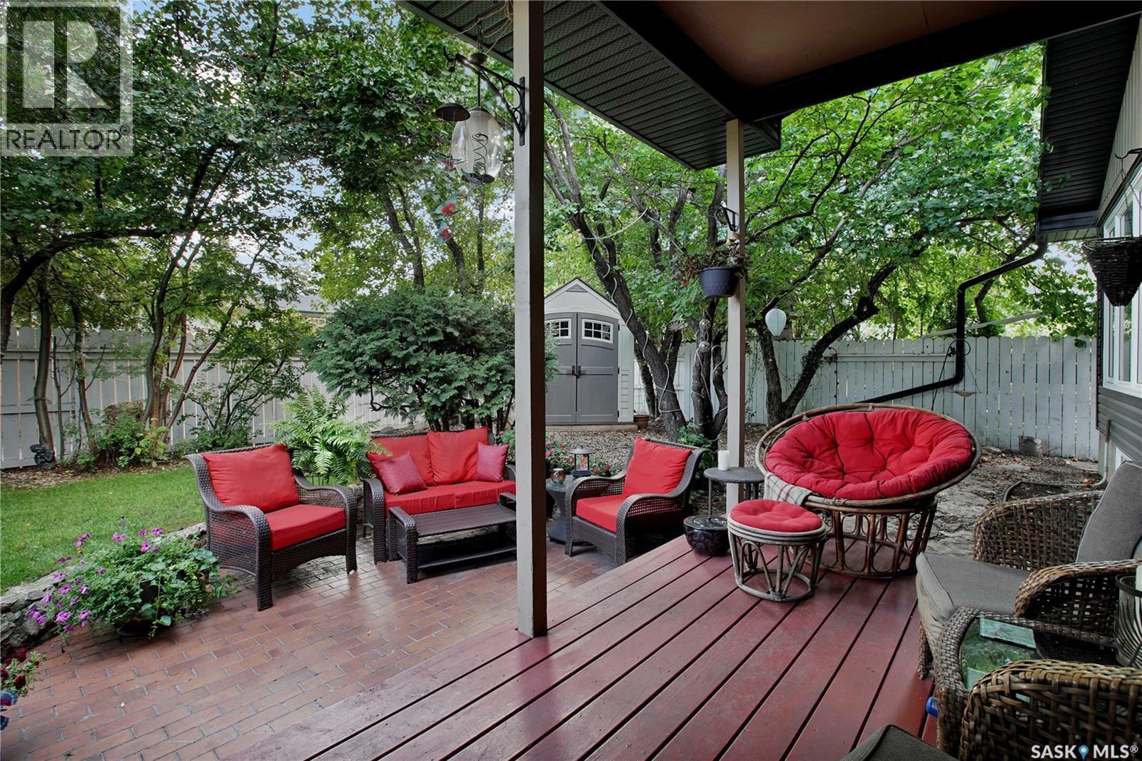 30 Yale Crescent, Saskatoon, SK
