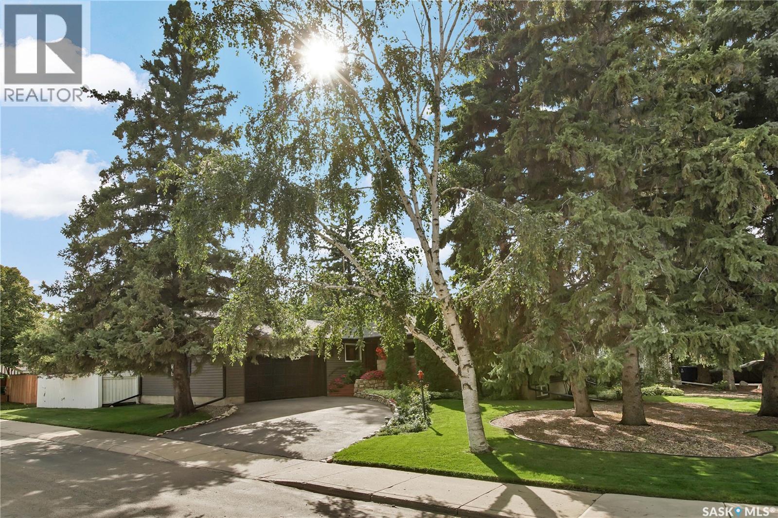 30 Yale Crescent, Saskatoon, SK