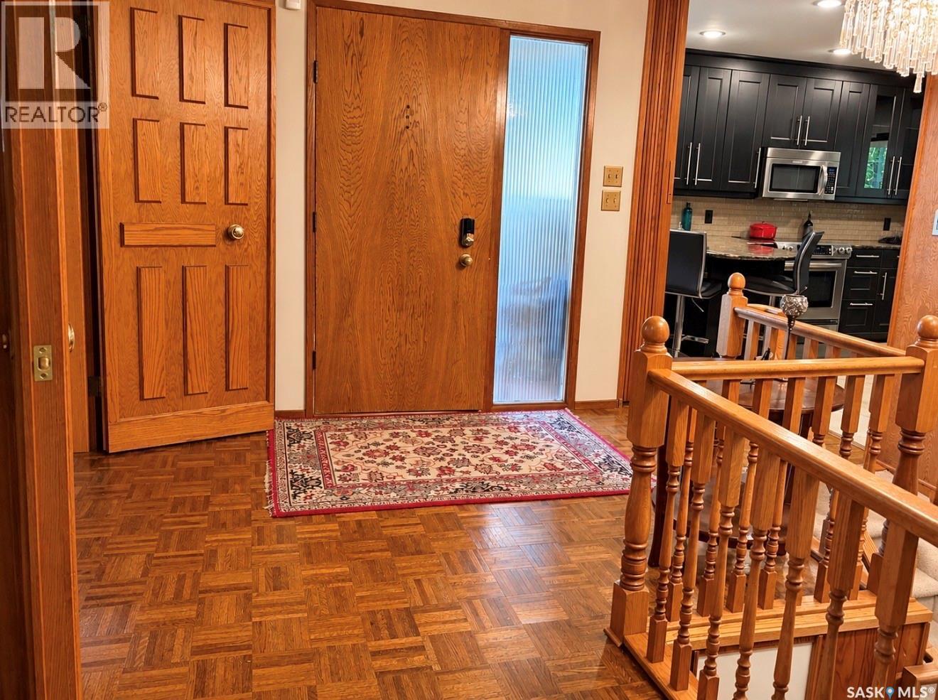 30 Yale Crescent, Saskatoon, SK