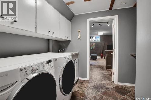 30 Yale Crescent, Saskatoon, SK 