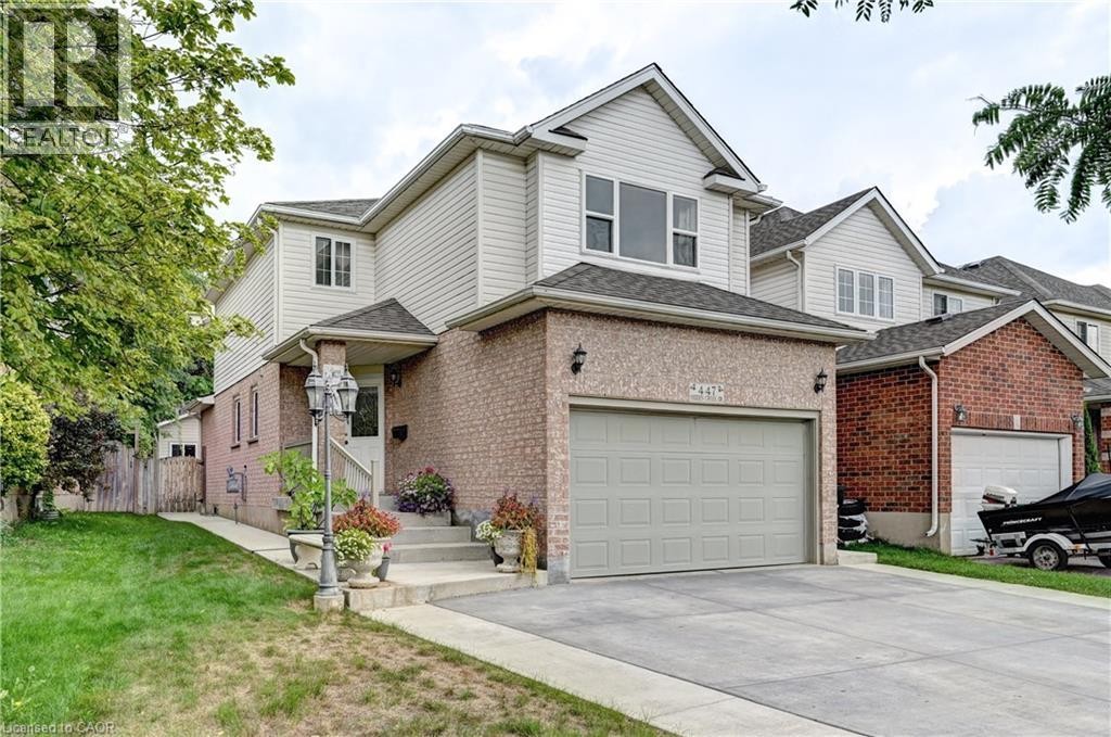 447 Hidden Creek Drive, Kitchener, ON