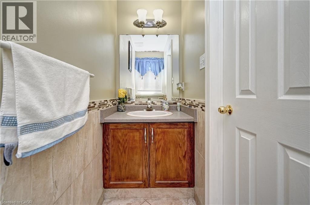 447 Hidden Creek Drive, Kitchener, ON