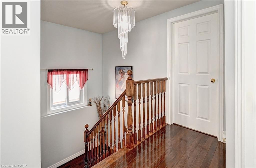 447 Hidden Creek Drive, Kitchener, ON