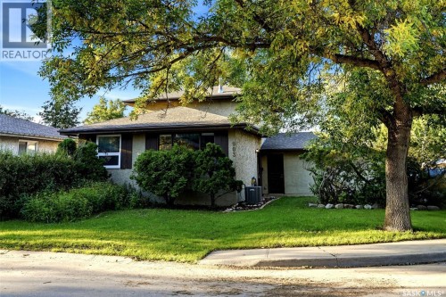 903 Rowell Crescent N, Regina, SK 
