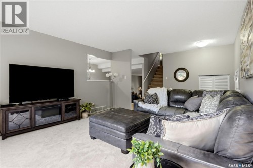 903 Rowell Crescent N, Regina, SK 