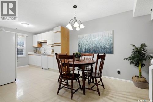 903 Rowell Crescent N, Regina, SK 