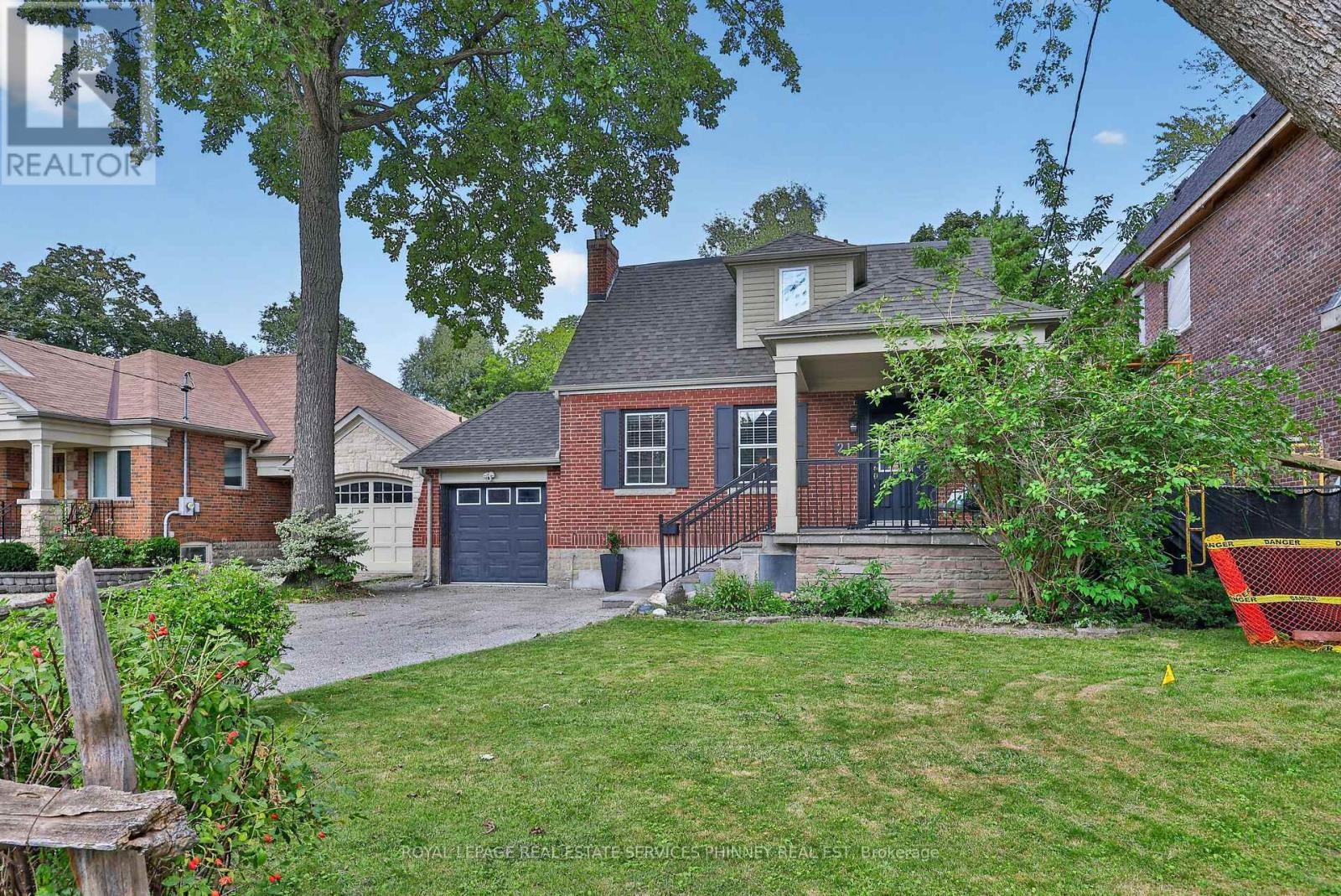 21 Cumberland Drive, Mississauga, ON