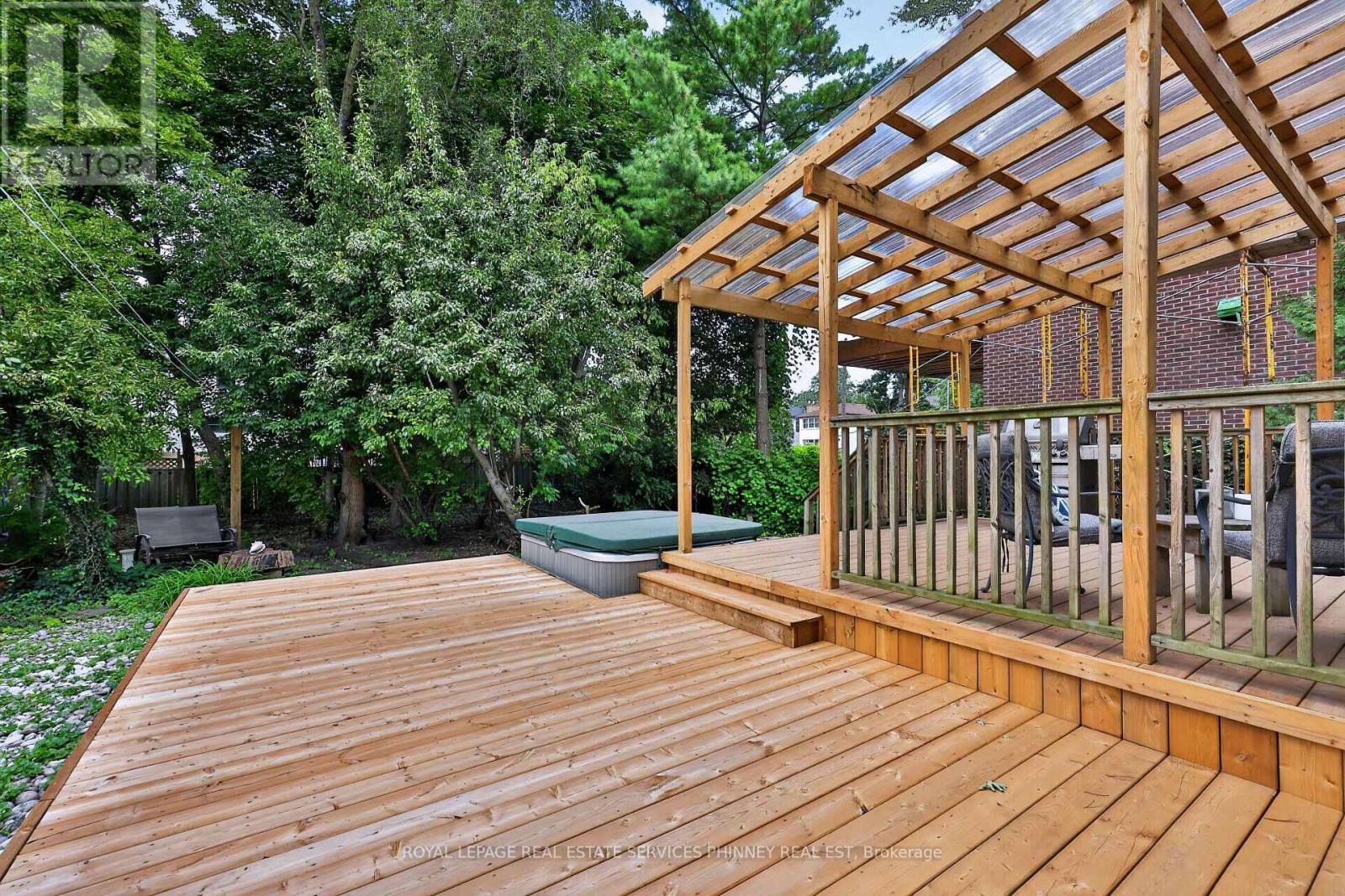 21 Cumberland Drive, Mississauga, ON