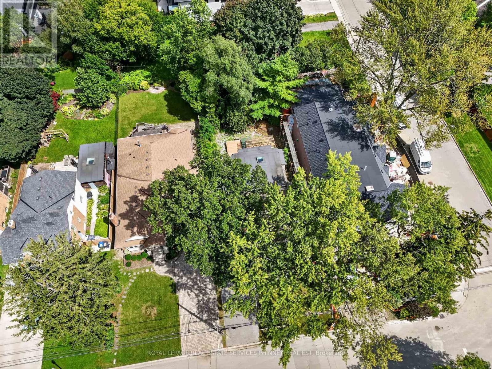 21 Cumberland Drive, Mississauga, ON