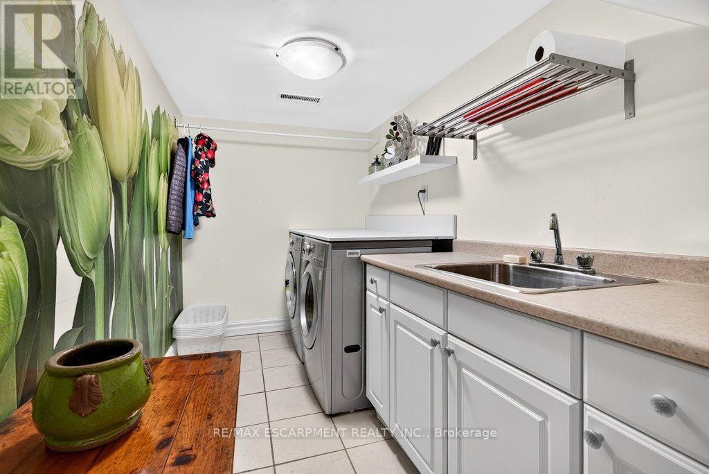 3151 Lakeshore Road, Burlington, ON