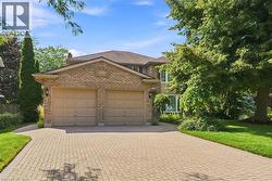 12 HARVEST OAK Drive Welland, ON L3C 6Z1