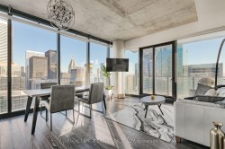 3803-224 King Street WToronto, ON M5H 1K4