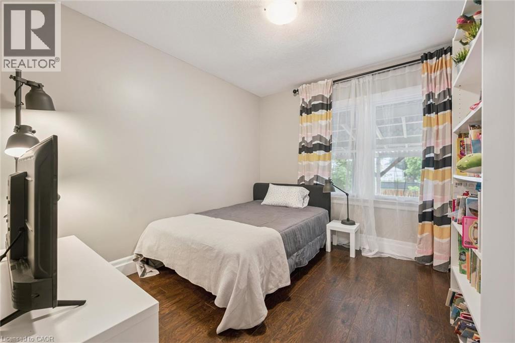 190 East Avenue, Kitchener, ON