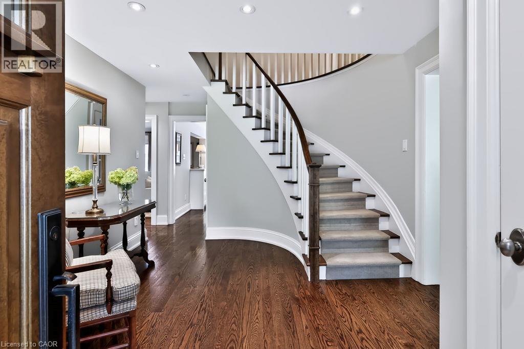 1470 Crescent Road, Mississauga, ON