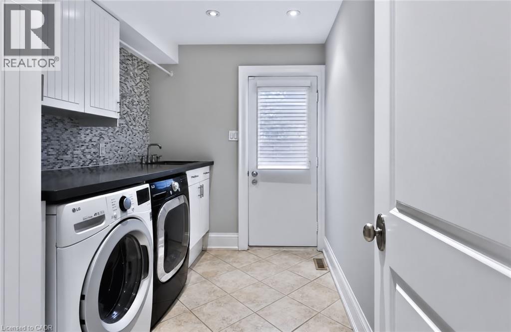1470 Crescent Road, Mississauga, ON