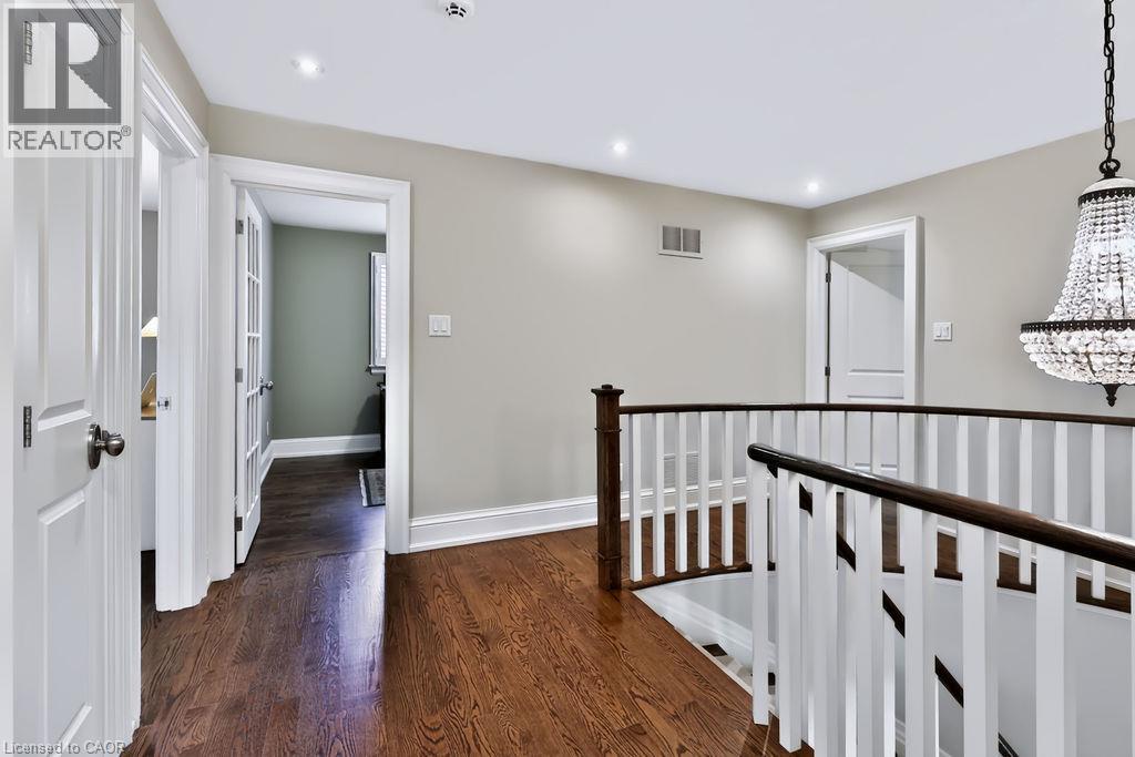 1470 Crescent Road, Mississauga, ON