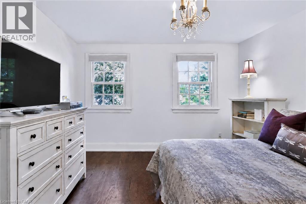 1470 Crescent Road, Mississauga, ON