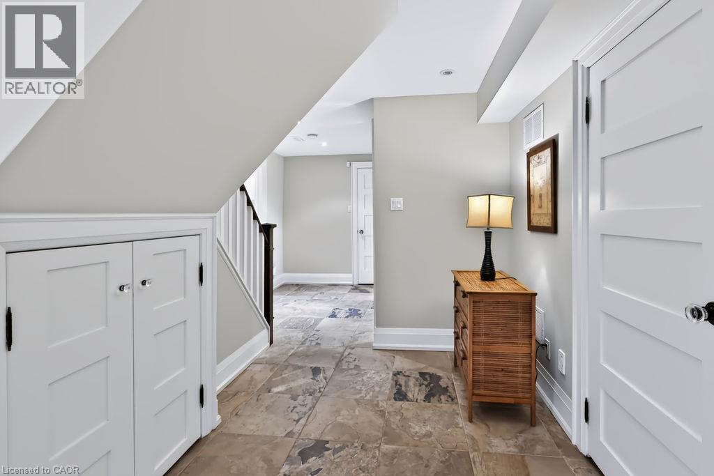 1470 Crescent Road, Mississauga, ON