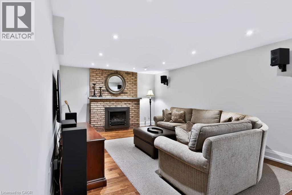 1470 Crescent Road, Mississauga, ON