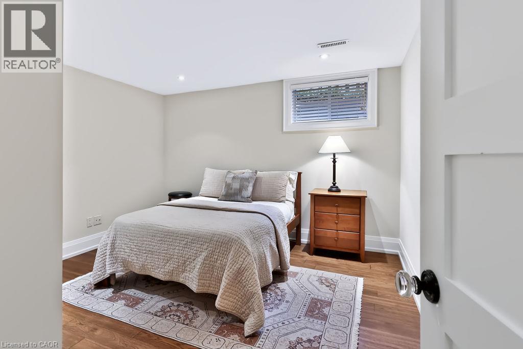 1470 Crescent Road, Mississauga, ON