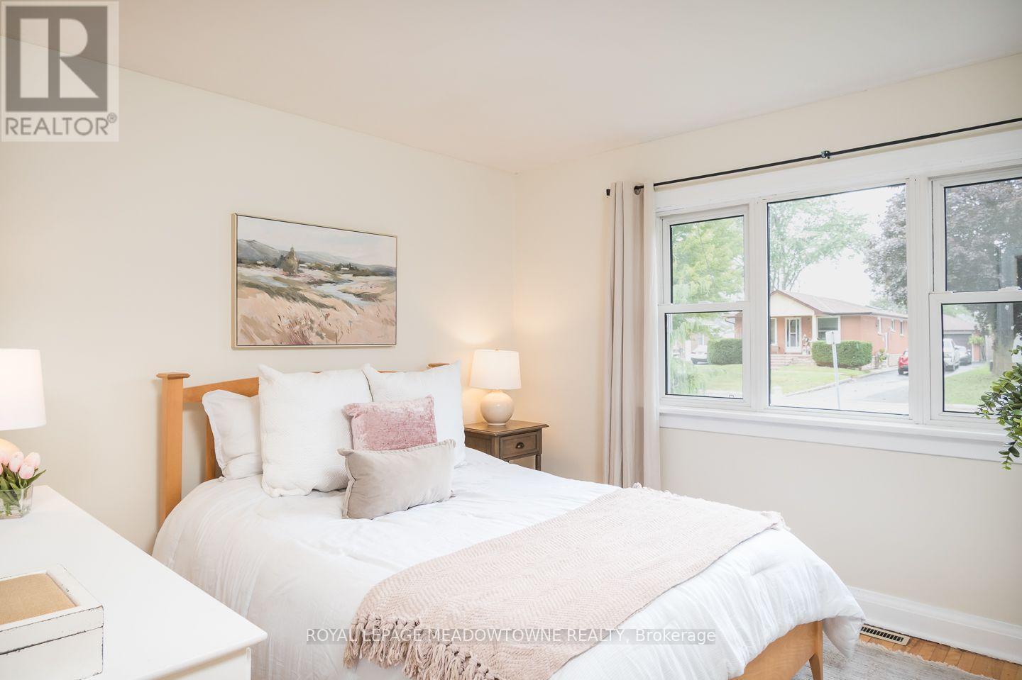 436 Broadway Avenue, Milton, ON