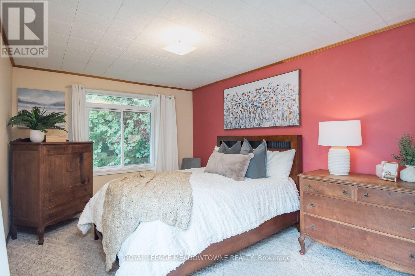 436 Broadway Avenue, Milton, ON