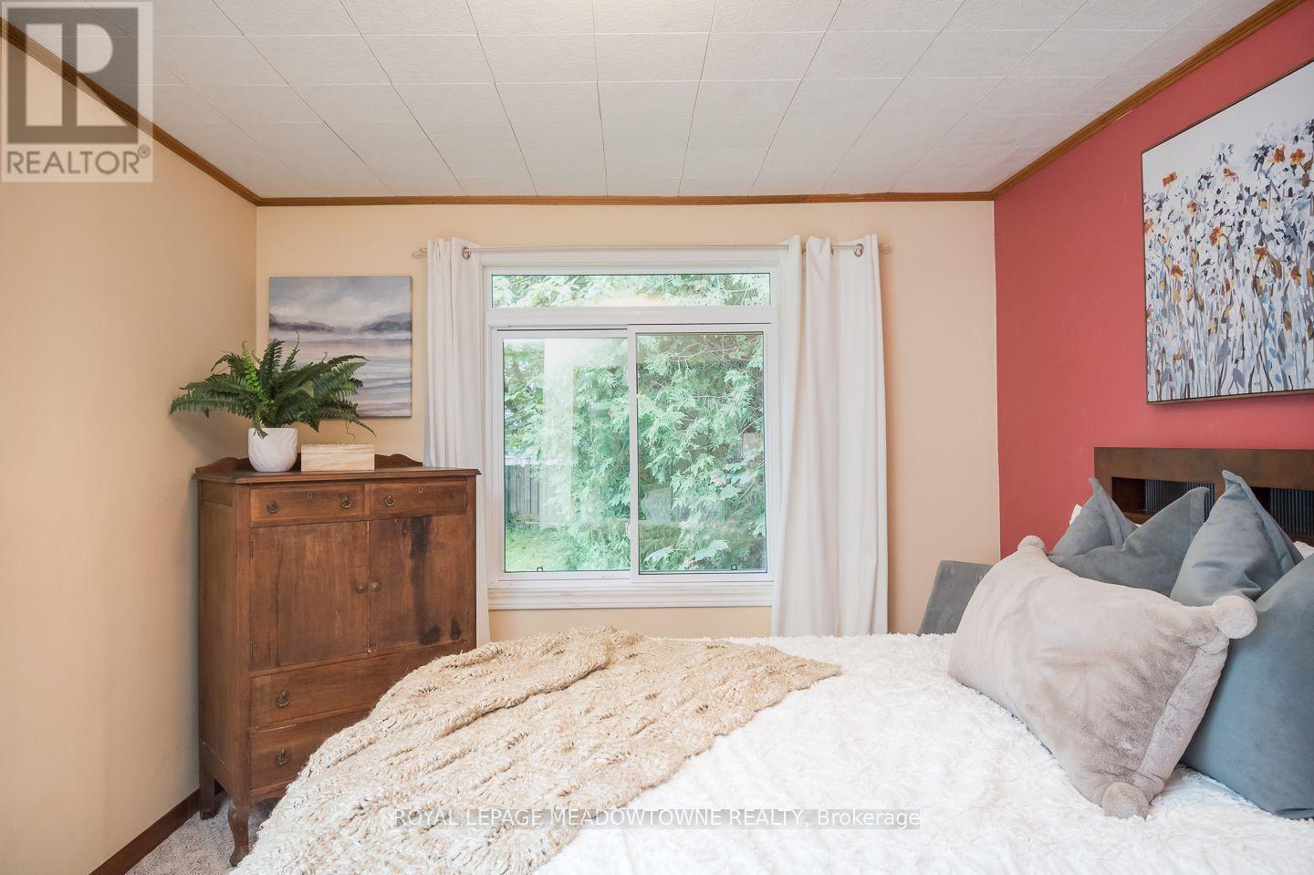 436 Broadway Avenue, Milton, ON