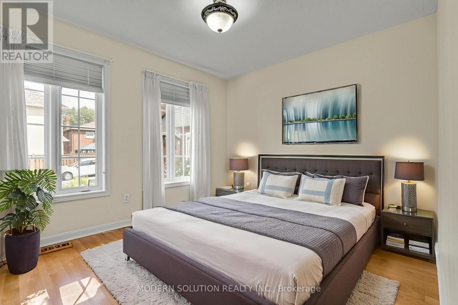 6431 Tenth Line W, Mississauga, ON