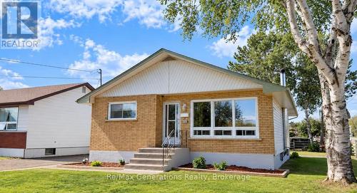 177 MATTHEWS STREET  Thunder Bay (Shuniah), ON P7A 3K8