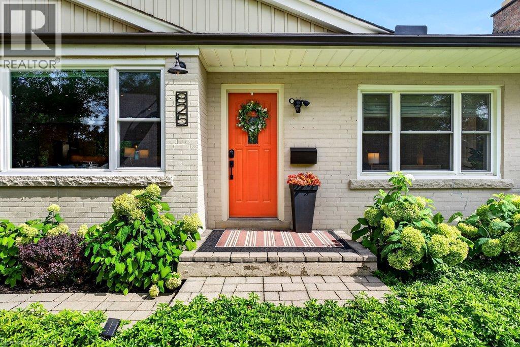 825 King Road, Burlington, ON