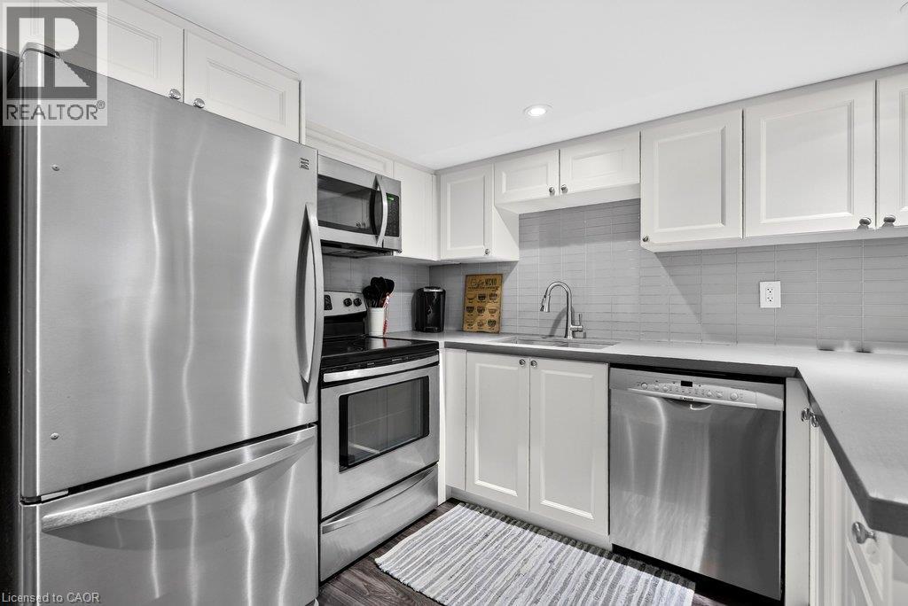 825 King Road, Burlington, ON