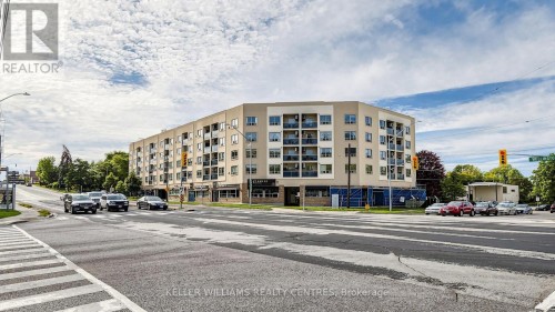 417 - 160 WELLINGTON STREET E  Aurora, ON L4G 1J3